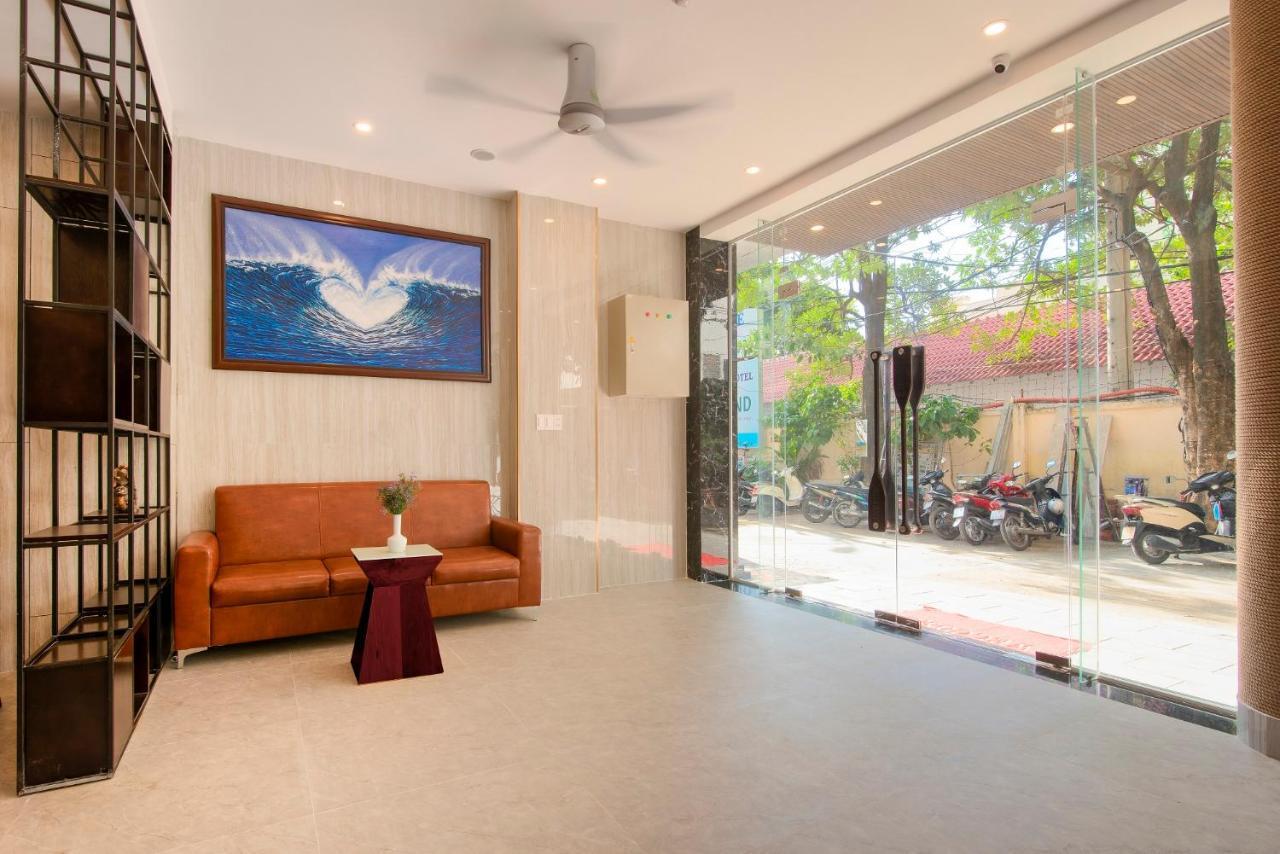 Golden Lotus Central Hotel Нячанг Екстер'єр фото