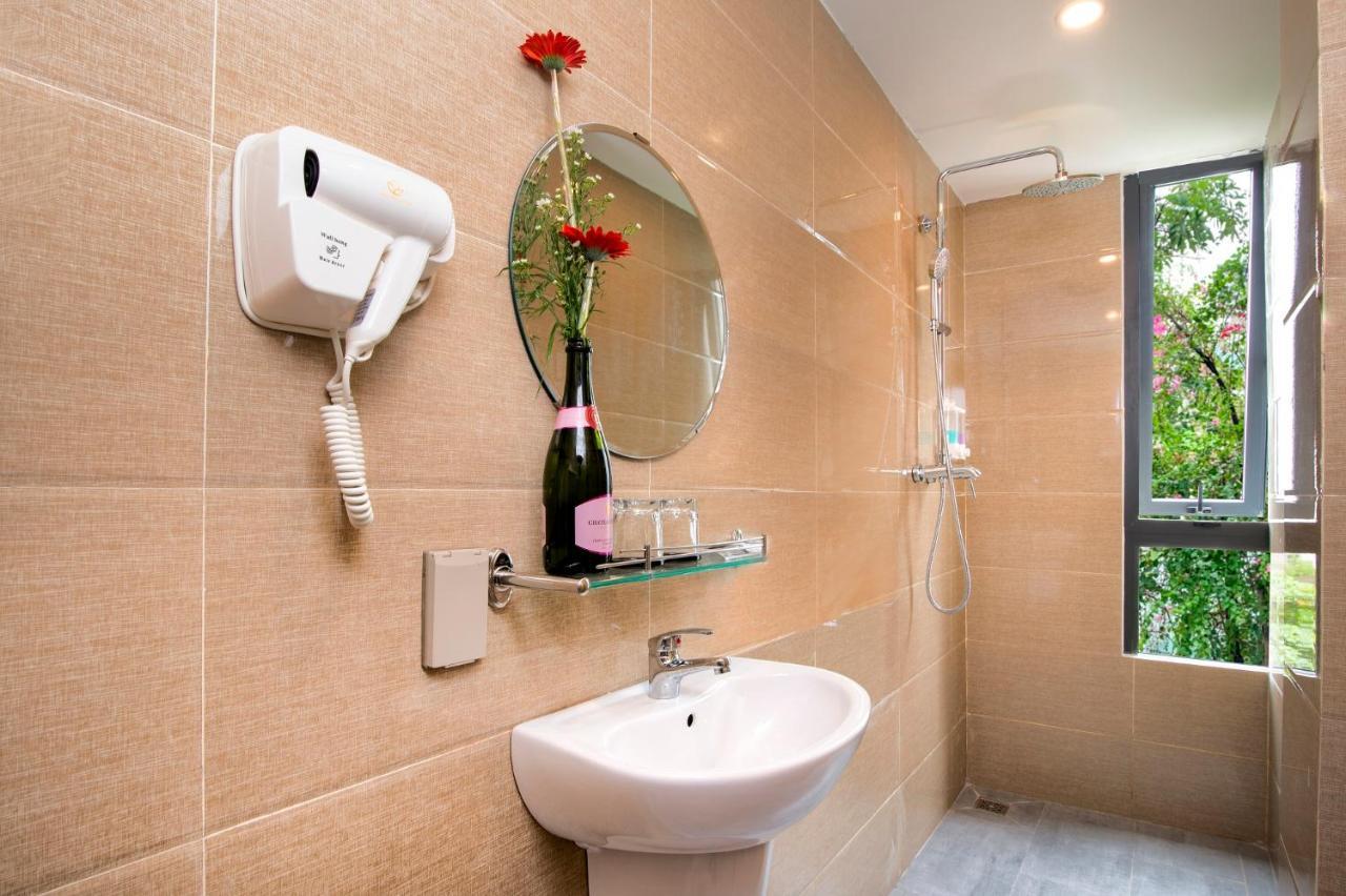 Golden Lotus Central Hotel Нячанг Екстер'єр фото